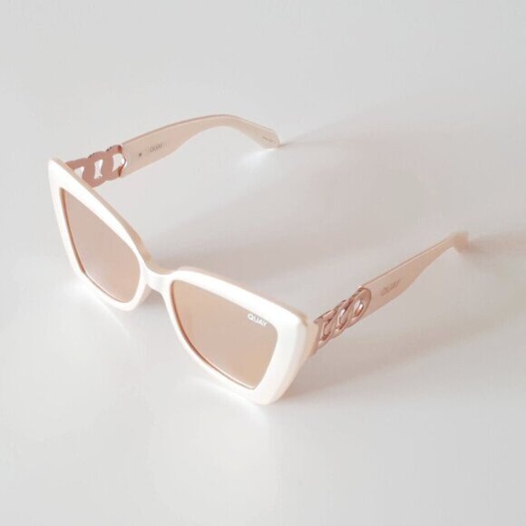 NWOT Quay pearly frame & mirrored lens oversized cat eye sunglasses - Picture 9 of 12